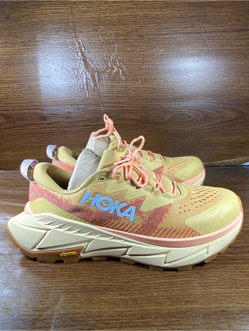 HOKA Skyline-Float X in the "Flaxseed/Pollen women’s shoe size 9.5
